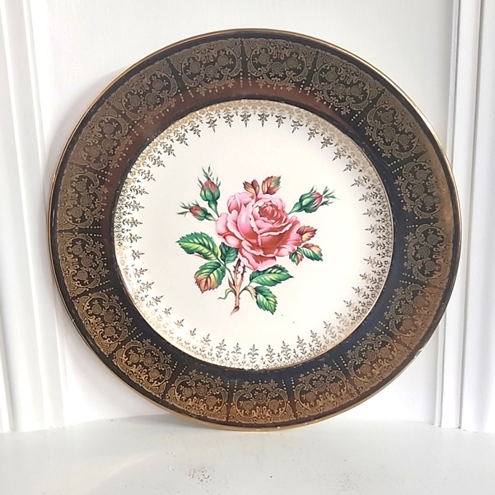 Homer Laughlin Georgian beautiful pink rose, vintage and elegant